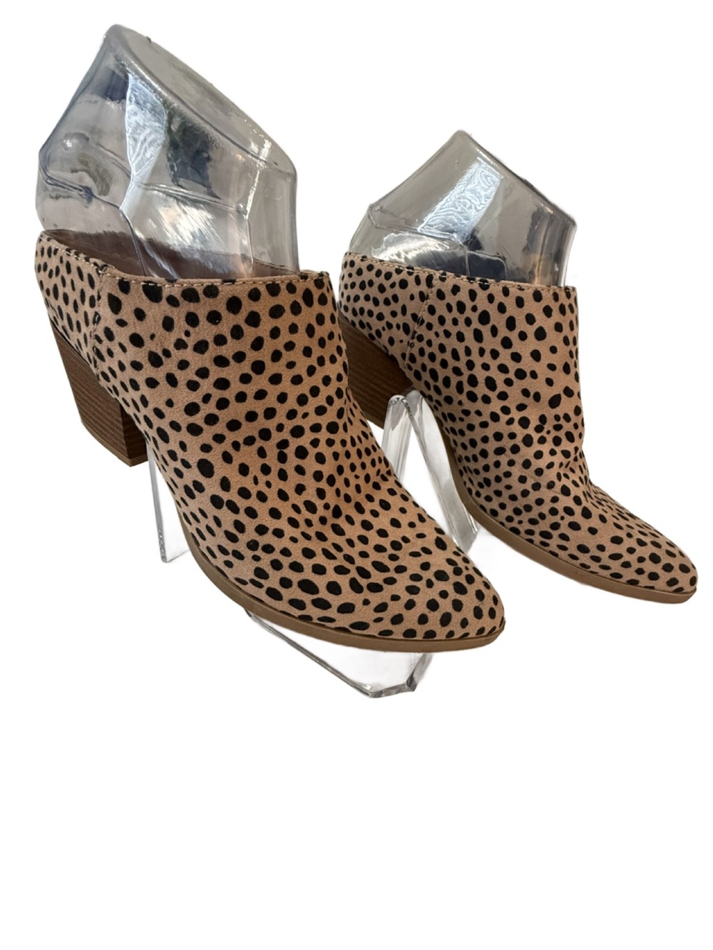 Universal Thread Aviana Microsuede Blocked Heel Mules. 7.5